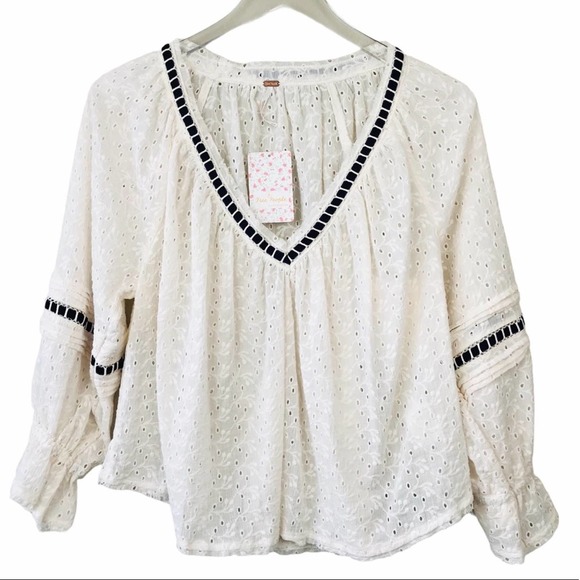 NWT Free People Darcy Eyelet V Neck Long Sleeve Blouse - XSmall - Picture 1 of 6
